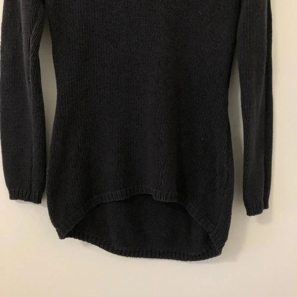 3/$25 ❥ High Low Hem V-Neck Open Back  Black Knit Cotton Sweater Size Small - Picture 4 of 7